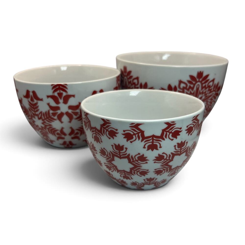 Crate & Barrel Kate Forrester Nesting Serving Bowls Set of 3 Red White